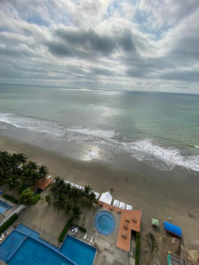 Departamentos Frente Al Mar En Resort Playa Azul-Tonsupa Exterior photo